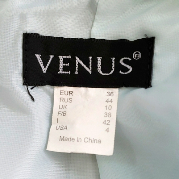 💥White Ruffled Long Sleeve Jacket - Sz S - Picture 7 of 7